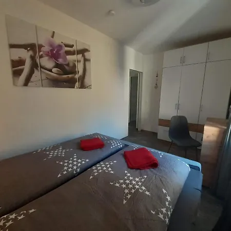 Haus Rene * فيلاخ